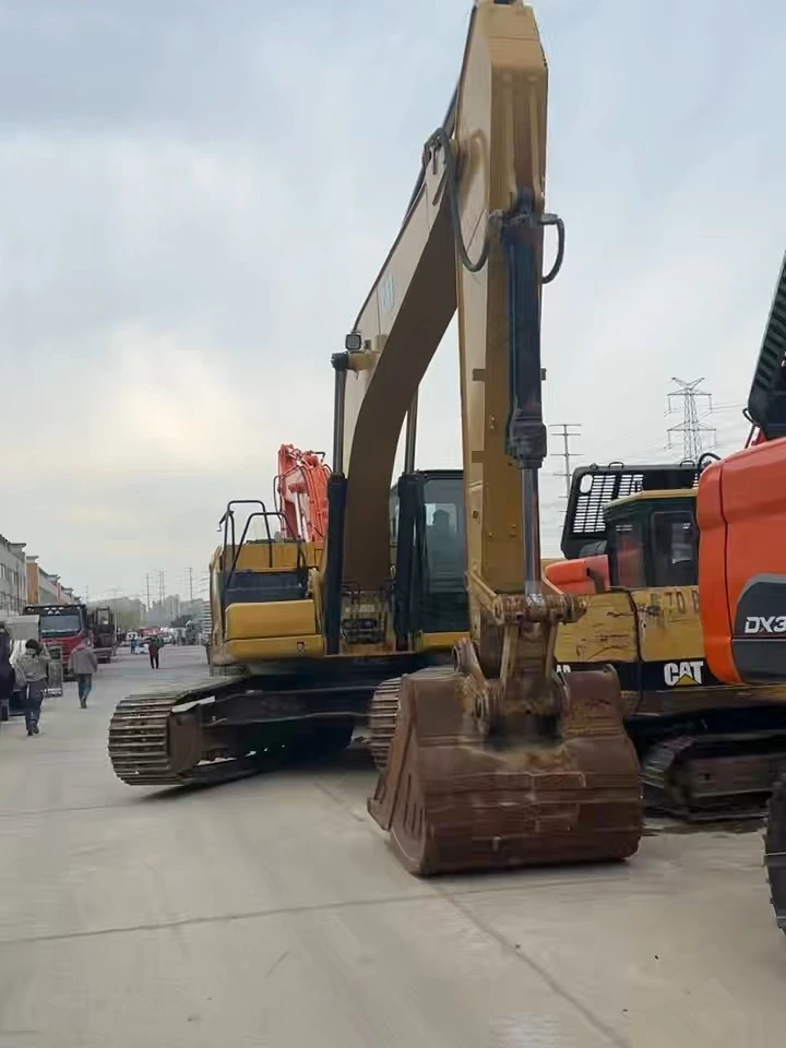 Used CAT 330 No Leak  Good Condition 1