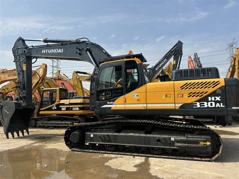 وصلت حديثًا حفارة هيونداي HX330AL مستعملة بمحرك قوي وهيكل متين 1