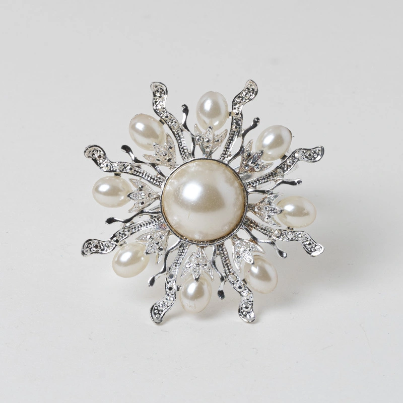Anillos elegantes para servilletas con forma de girasol y perlas 1