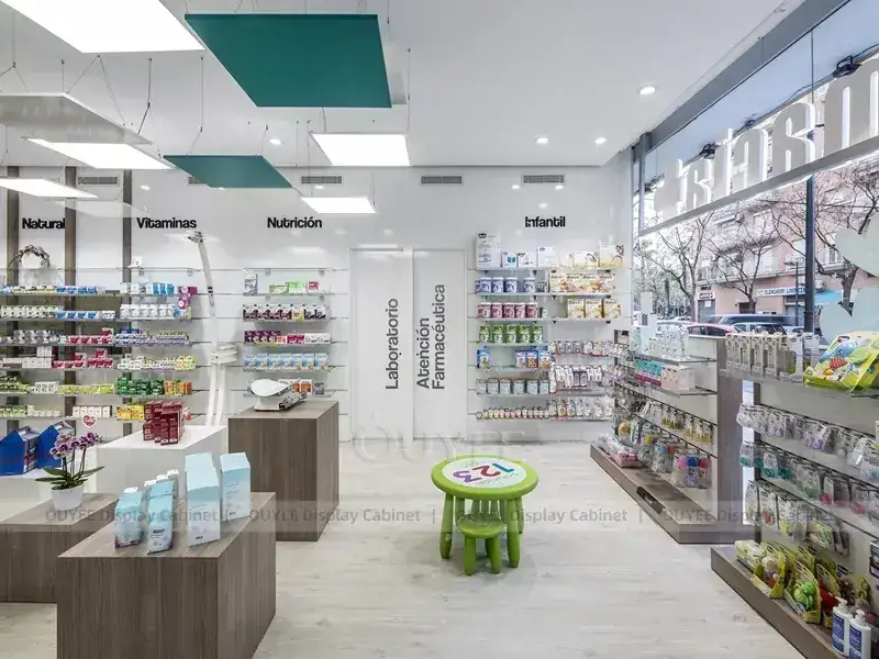 Regalsystem für Apotheken mit Bedientheke (Black Line) 1