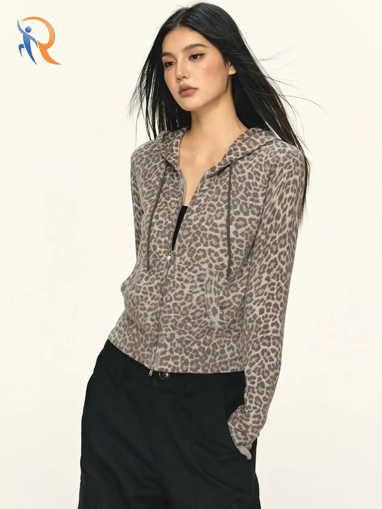 جاكيت هودي نسائي بنقشة جلد النمر، بقصة ضيقة وقصيرة 1