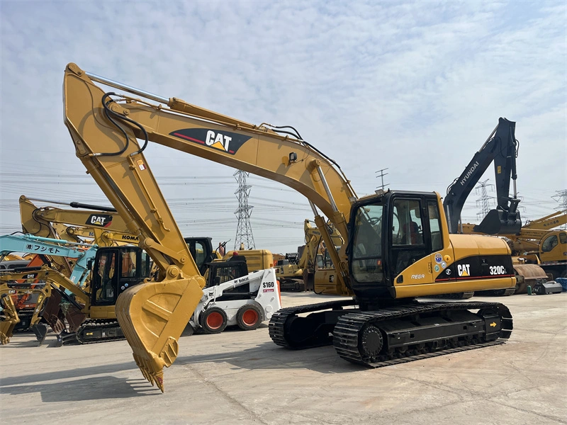 Pelle hydraulique Caterpillar 320CL d'occasion (20 tonnes), prête à être expédiée. 1