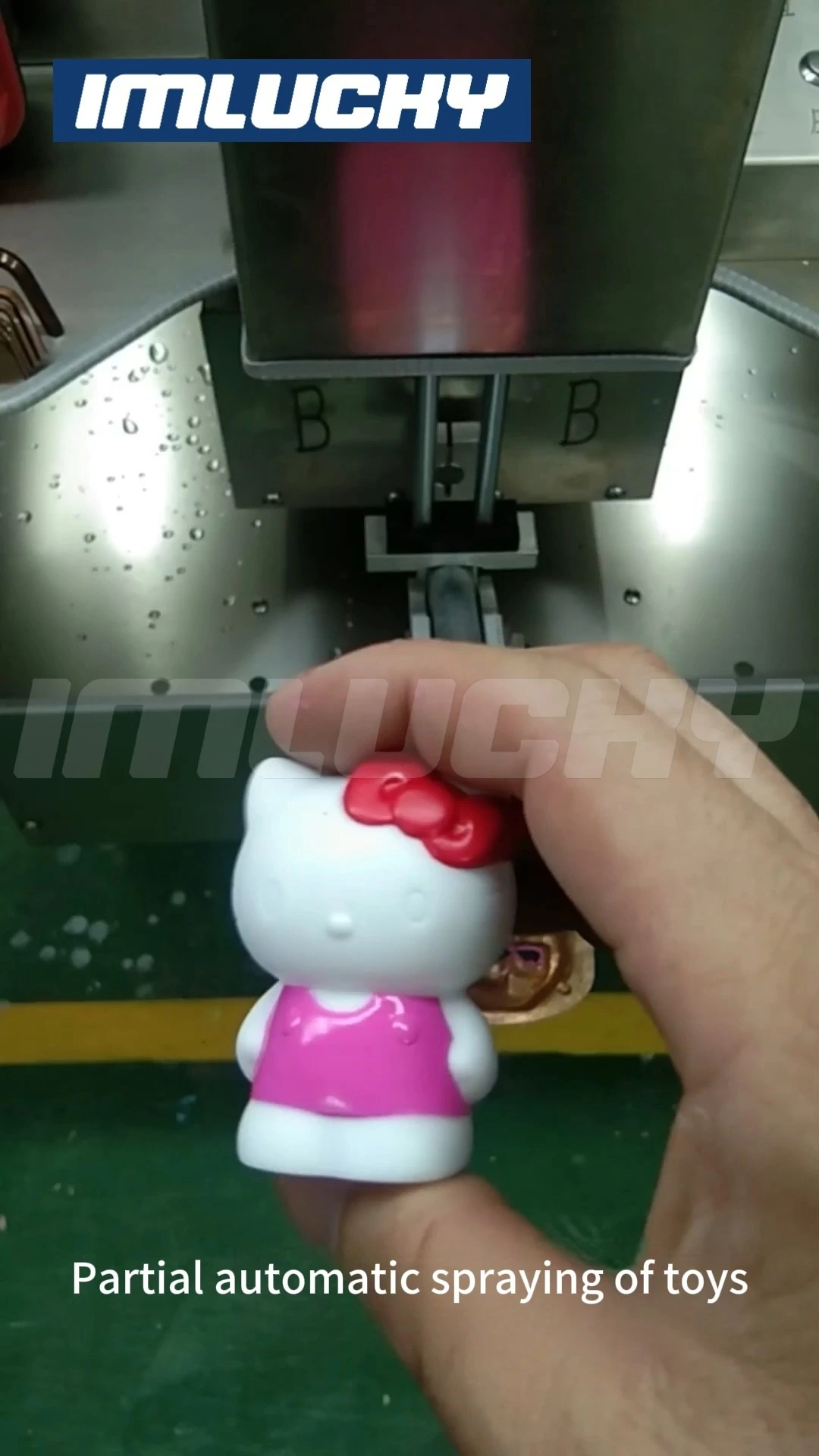 مصنع بخبرة تزيد عن 18 عامًا | ماكينة رش أوتوماتيكية لأقواس وفساتين القطط اللطيفة 1
