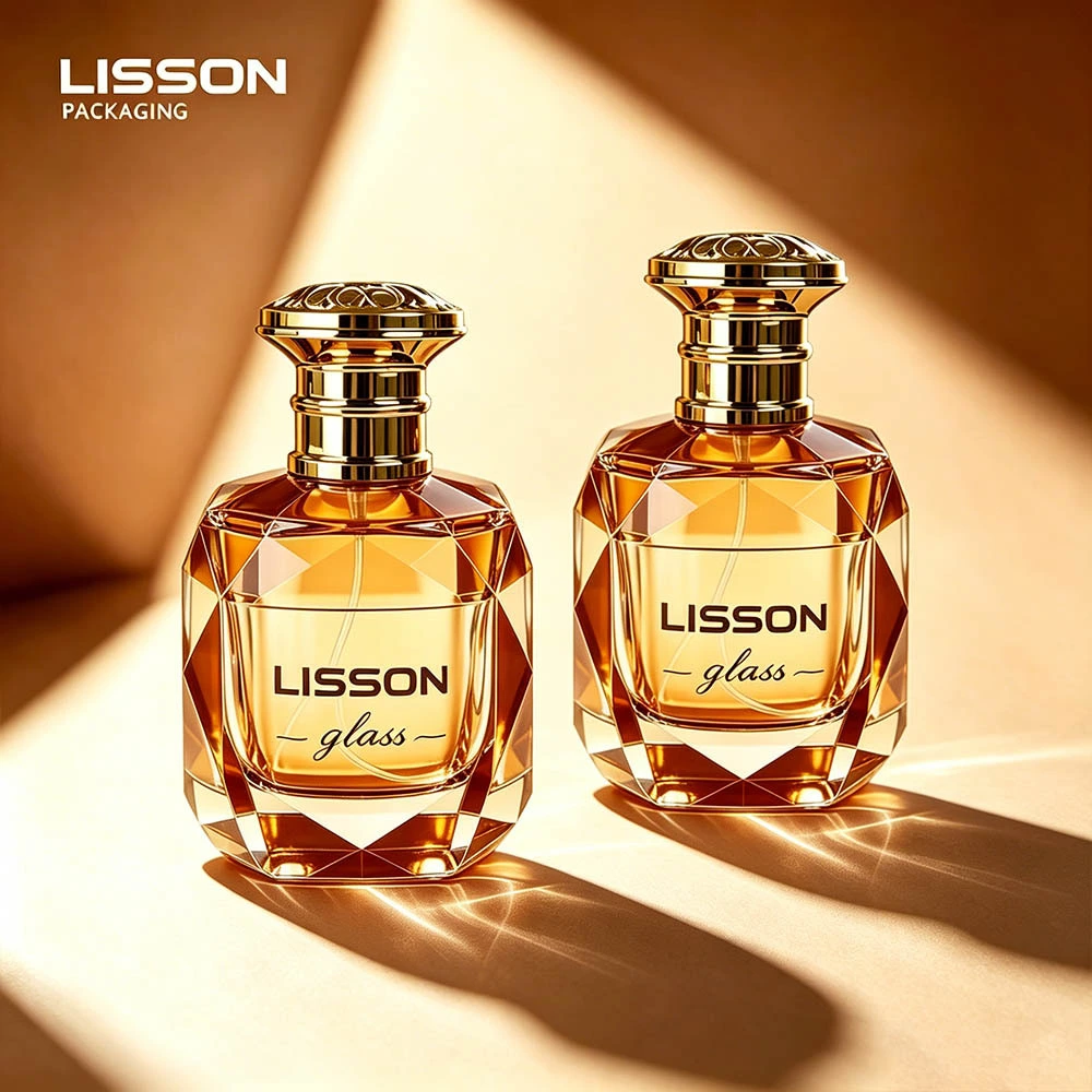 Flacon de parfum en verre taillé à facettes 1