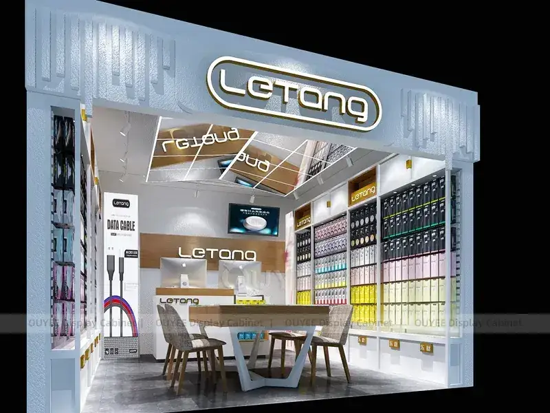 Agencement de magasin de téléphonie mobile blanc et bois avec étagères murales en stratifié chaleureux pour les coins accessoires de téléphonie 1