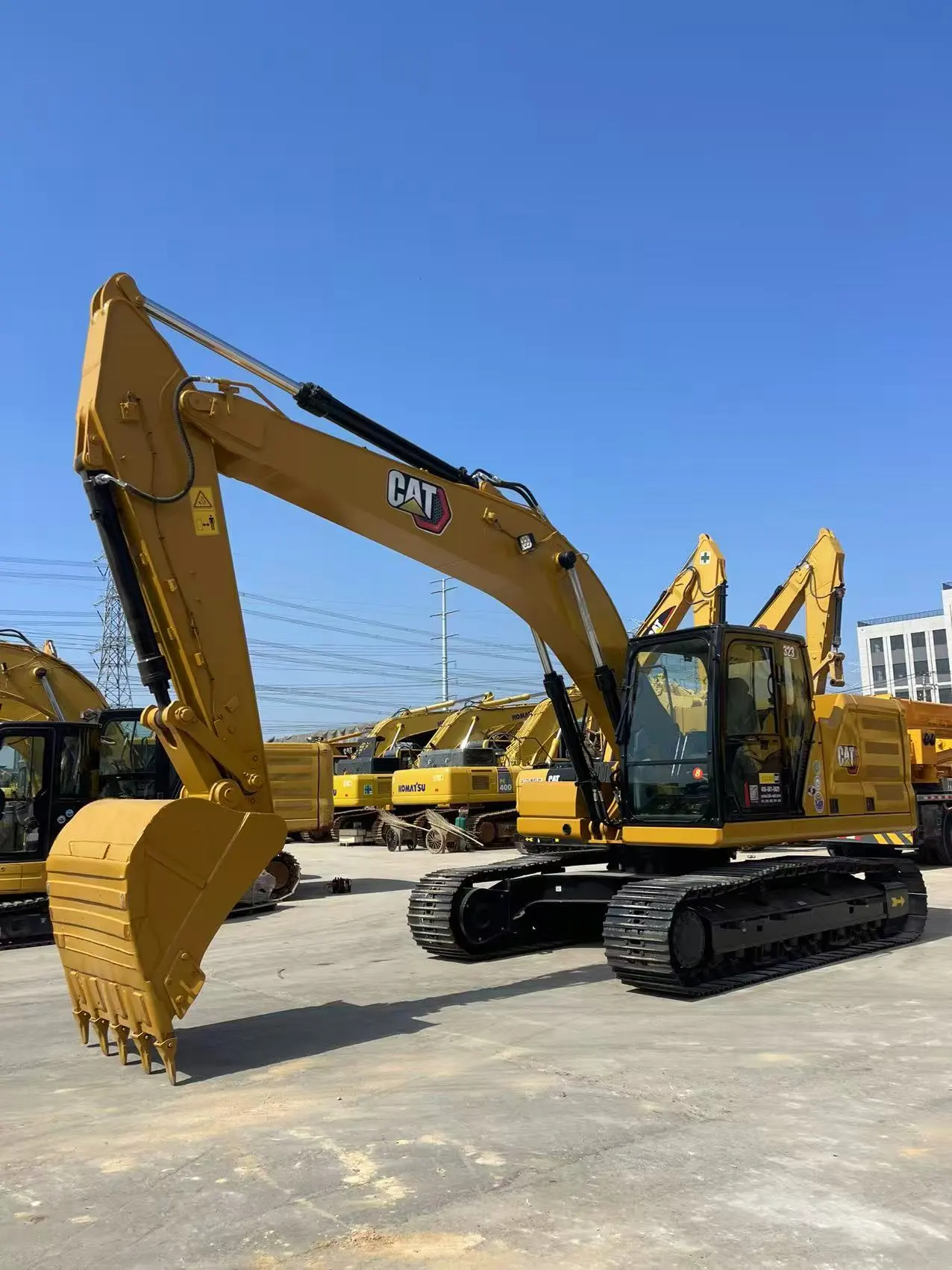 High performance second hand excavator used Cat 323 excavator for sale 1