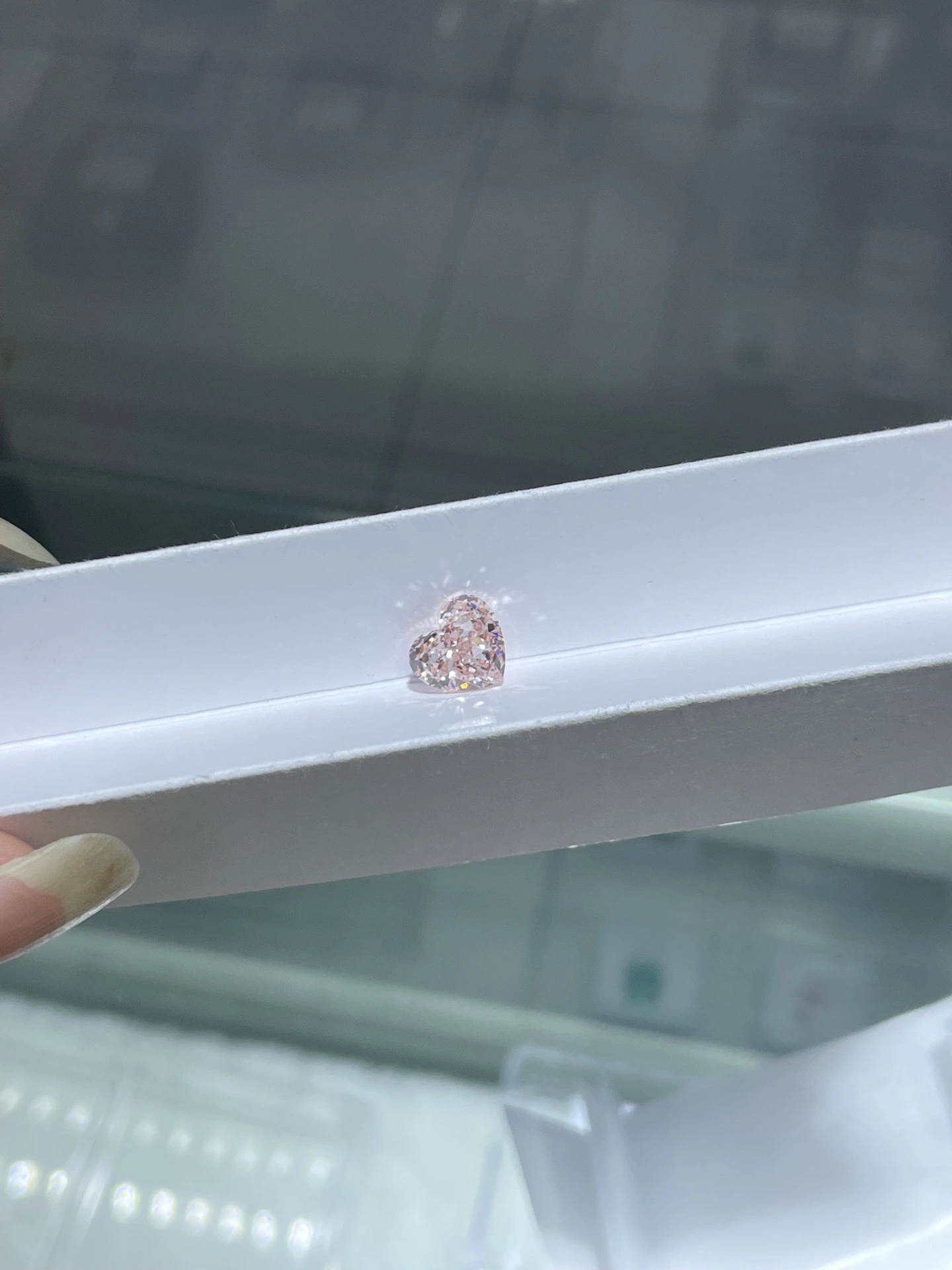 Diamant de laboratoire en forme de cœur, rose fantaisie, pureté VVS1, 3,21 ct, IGI : 720520340 1