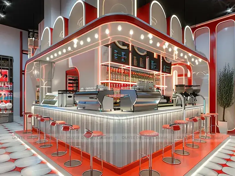 Comptoir de café orange ton bois avec garniture dorée et vitrine en verre pour bars à boissons dessert 1