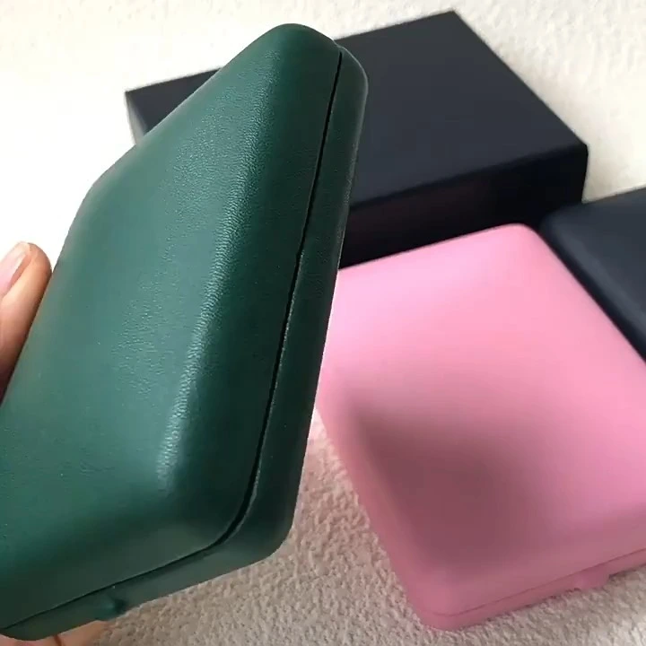 Delicate Rounded-Corner PU Leather Jewelry Box Pendant Box 1