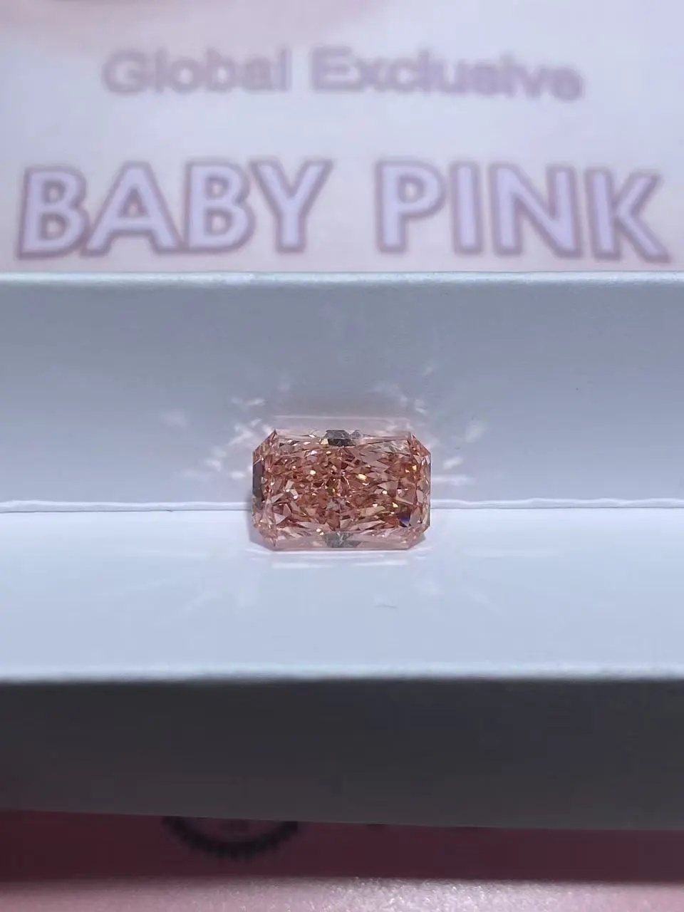 Fancy Intense Pink Lab Grown Radiant 4.30CT VS1 Clarity Certifited IGI:788610568 1