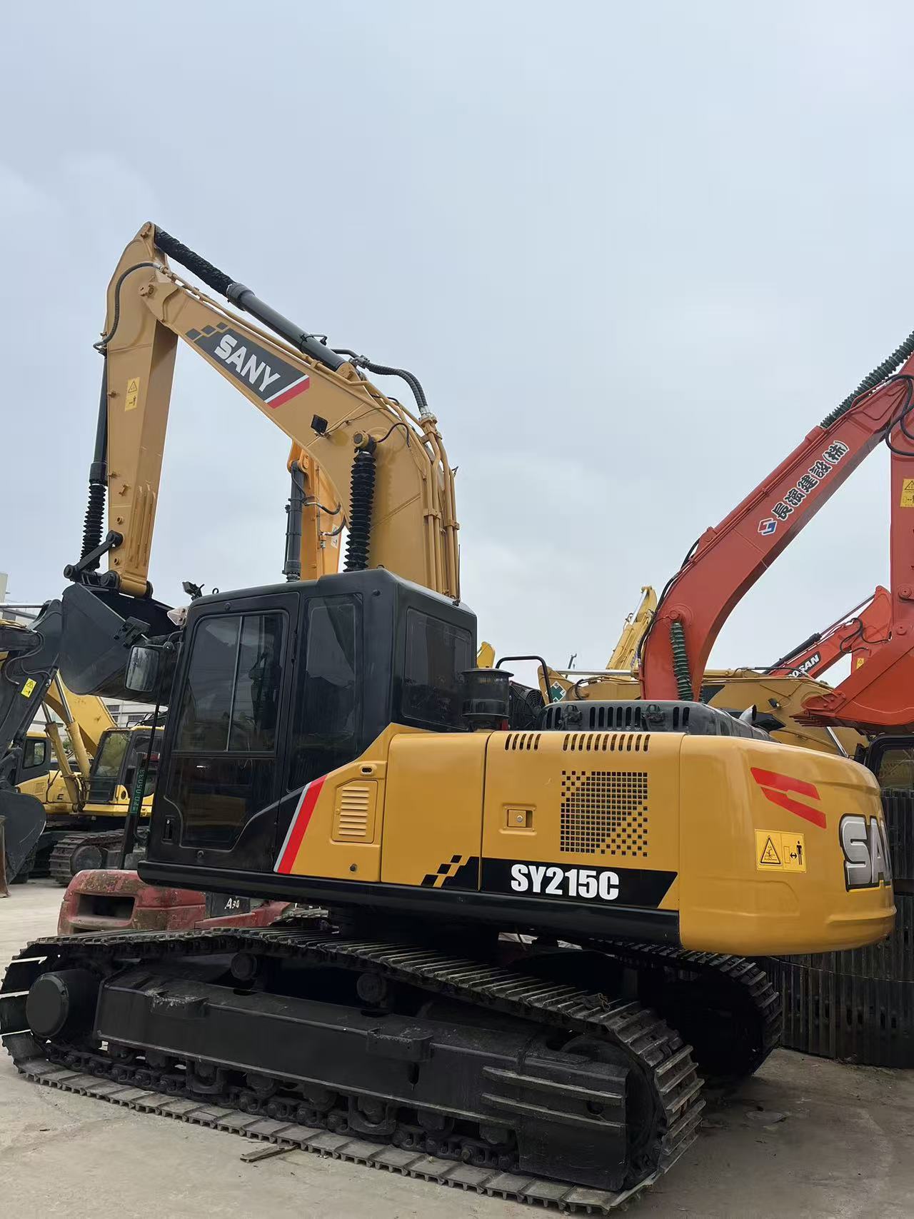 Used Sany SY215C Excavator 21.5Ton Original China Low Hours Good Condition 3