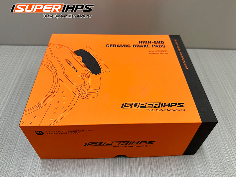 OEM Ceramic Brake Pad PS0.34 D1303 OE 04465-60300 For Toyota 5
