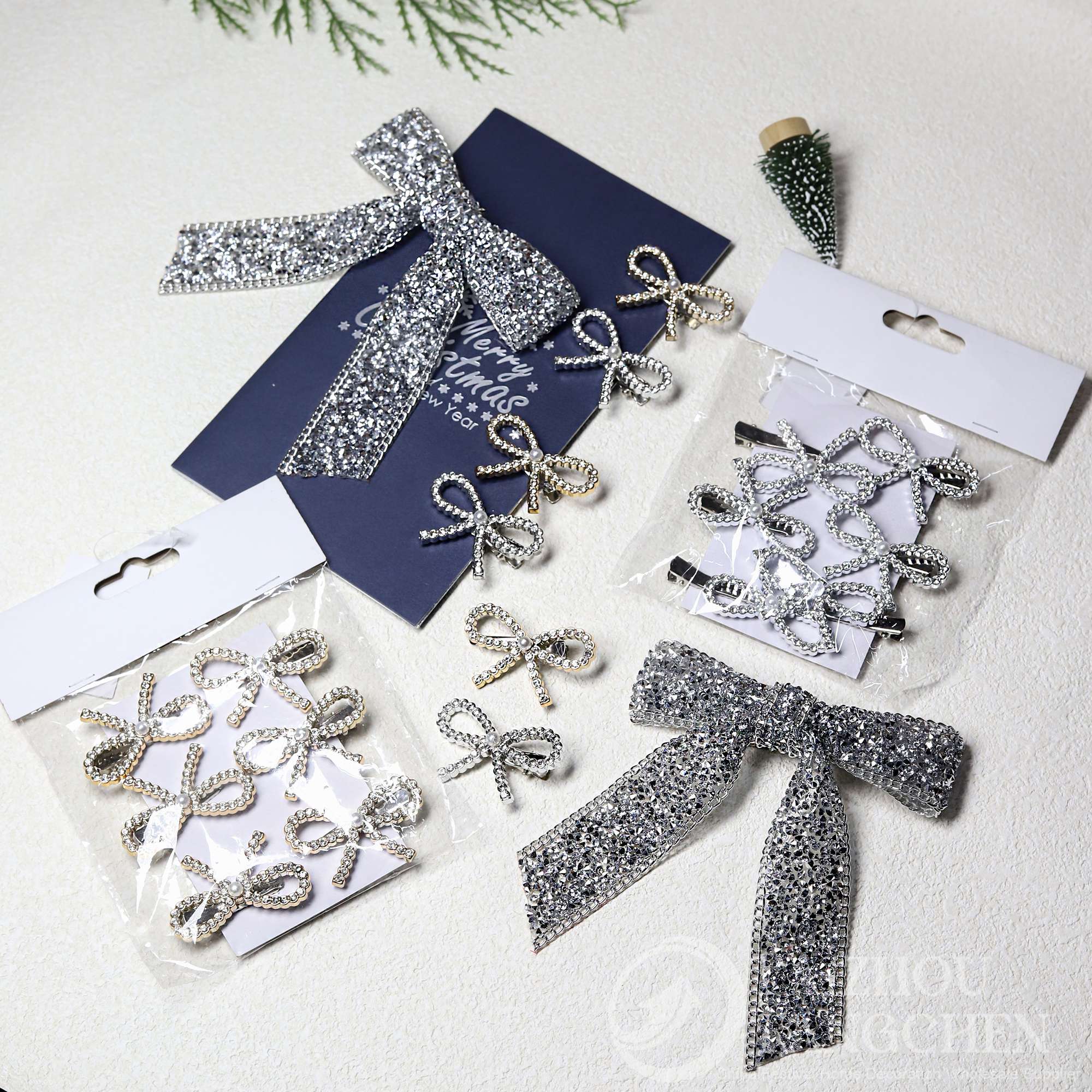 Custom Christmas Bow Hair Clips Rhinestone Pearl Accents Stylish Non-Slip Duckbill Design Women Holiday Party Wedding Hairstyles 3
