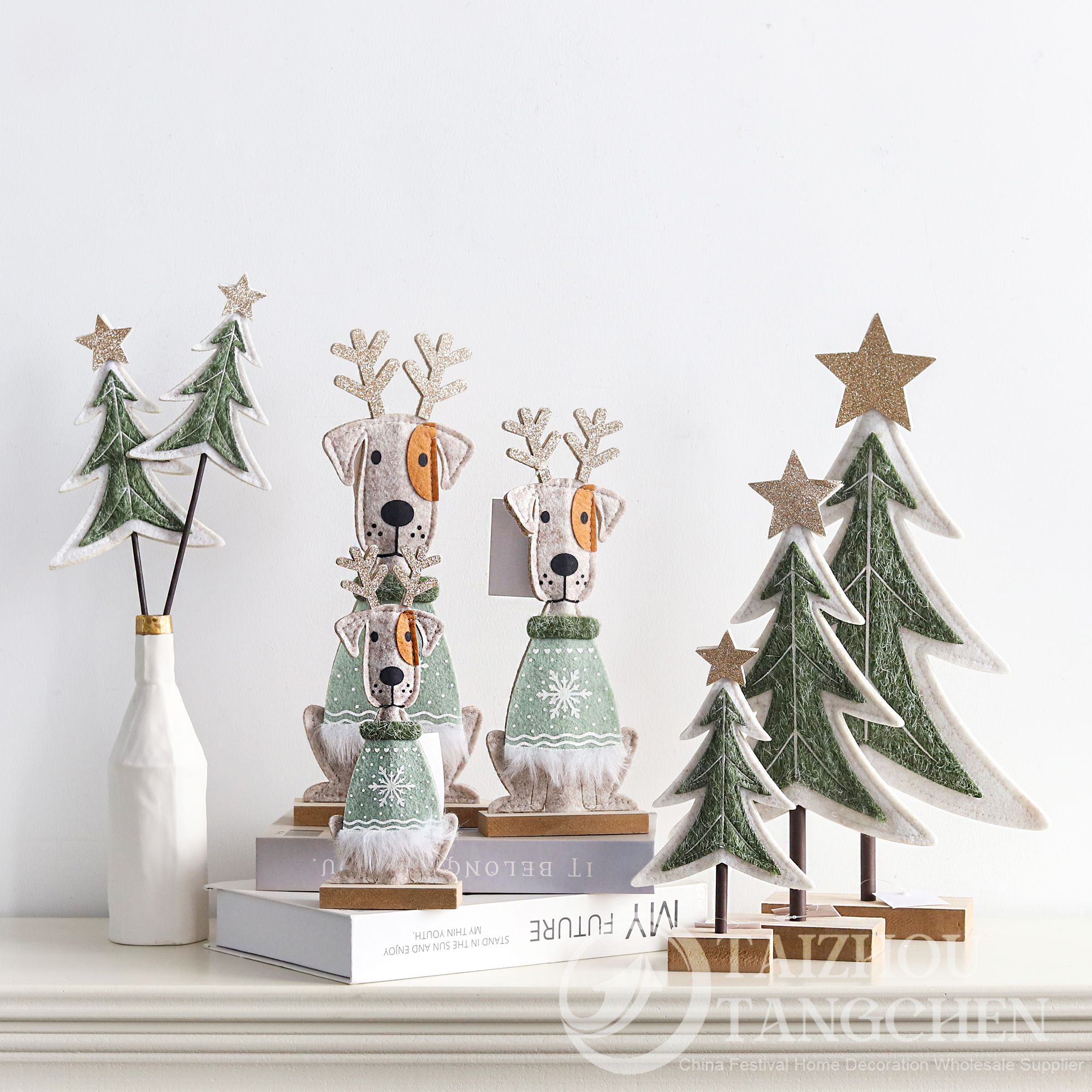 Hot Selling Handmade Felt Dog Tabletop Ornaments and Mini Christmas Tree Winter Festive Farmhouse Style Home Decoration 2