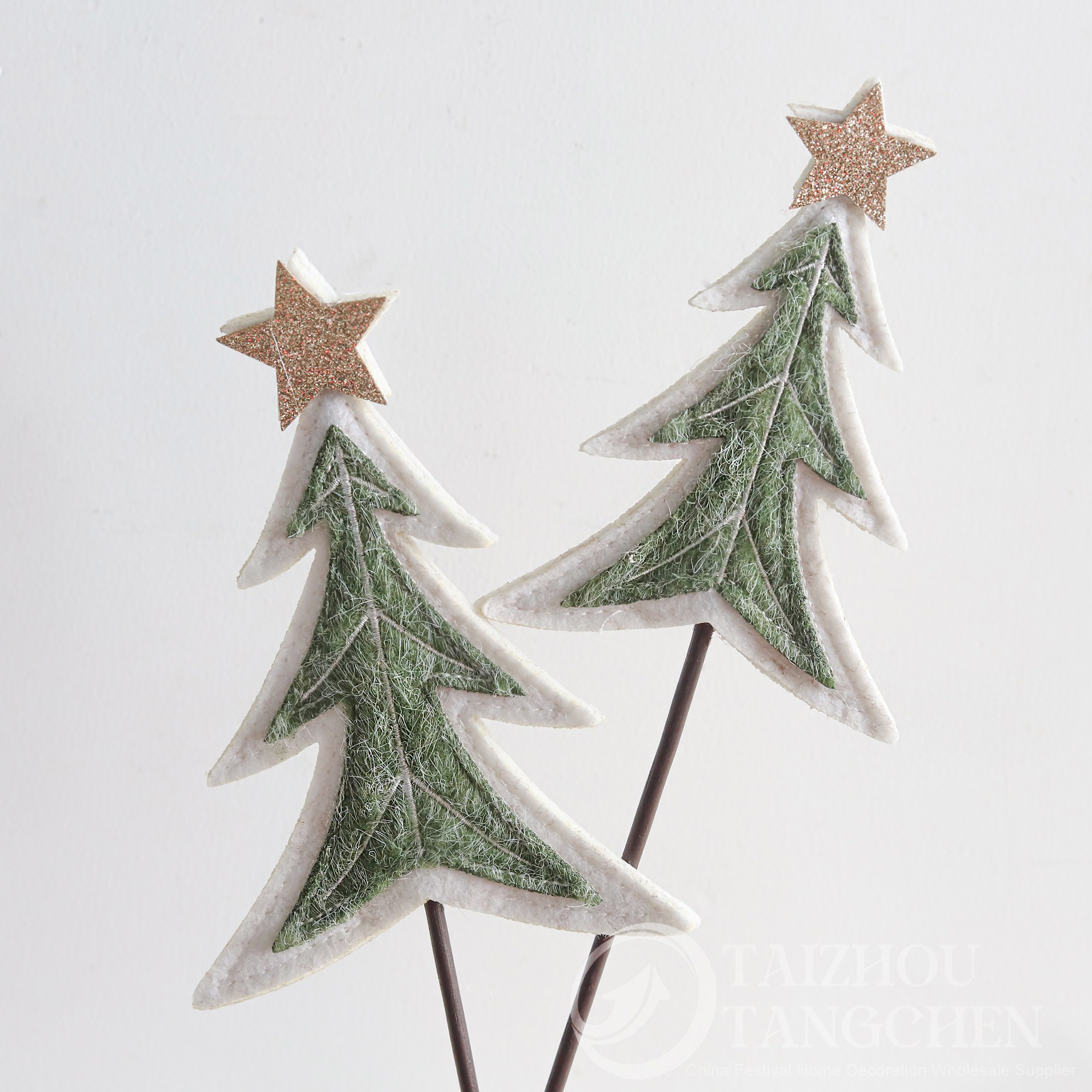 Hot Selling Handmade Felt Dog Tabletop Ornaments and Mini Christmas Tree Winter Festive Farmhouse Style Home Decoration 5