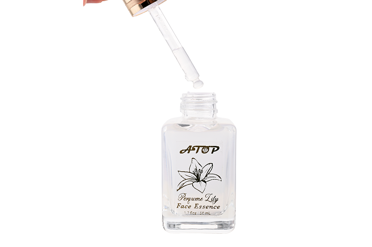 خلاصة الوجه برائحة زنبق العطر ٥٠ مل - خلاصة مرطبة ومشرقة للوجه برائحة الزهور لبشرة ناعمة ومشرقة 3