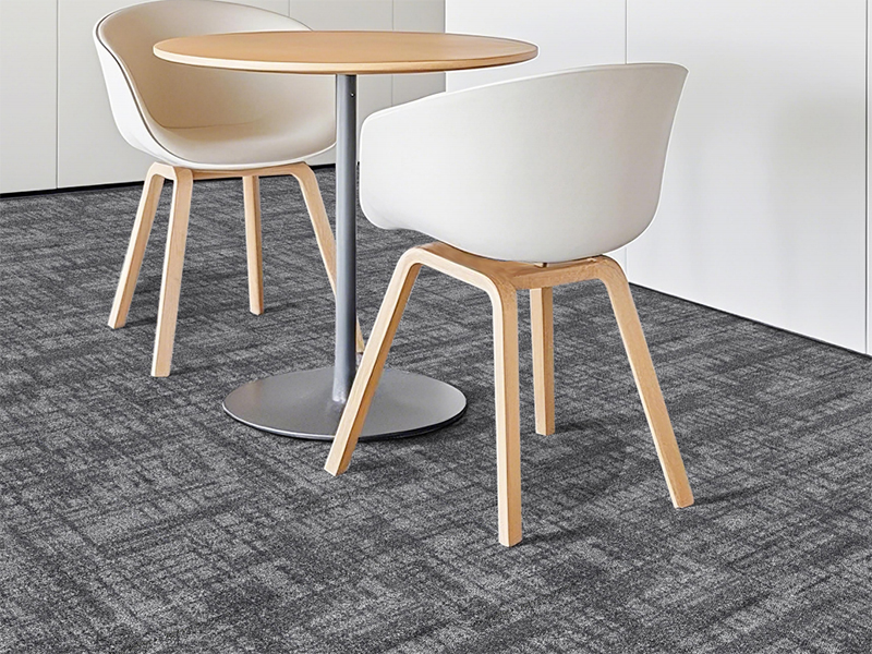 Piastrelle di moquette modulari in polipropilene di alta gamma, moderne e di design, 50x50 cm, per uffici e hotel | Produttore di moquette modulari per uffici e hotel 3