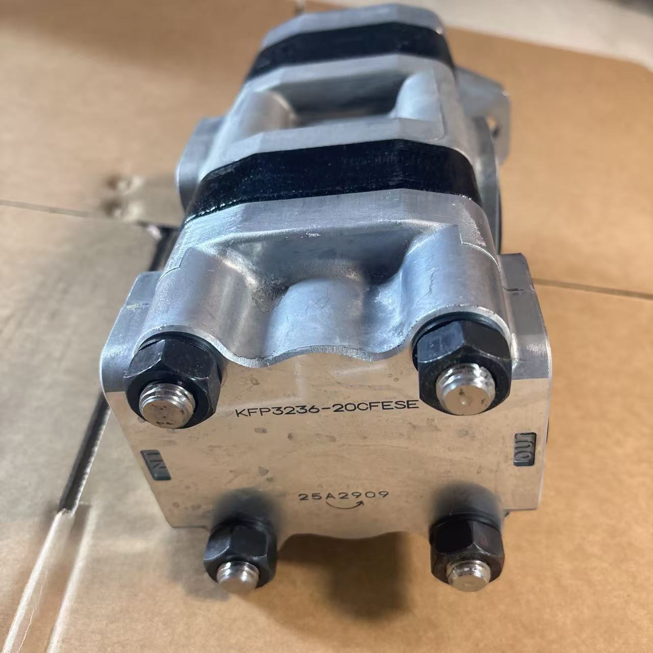 Parti idrauliche per pala, bulldozer e livellatrice Komatsu KFP3236-20CFESE 23B-60-11102 234-60-72200 :KFP3250CFMSSH 6