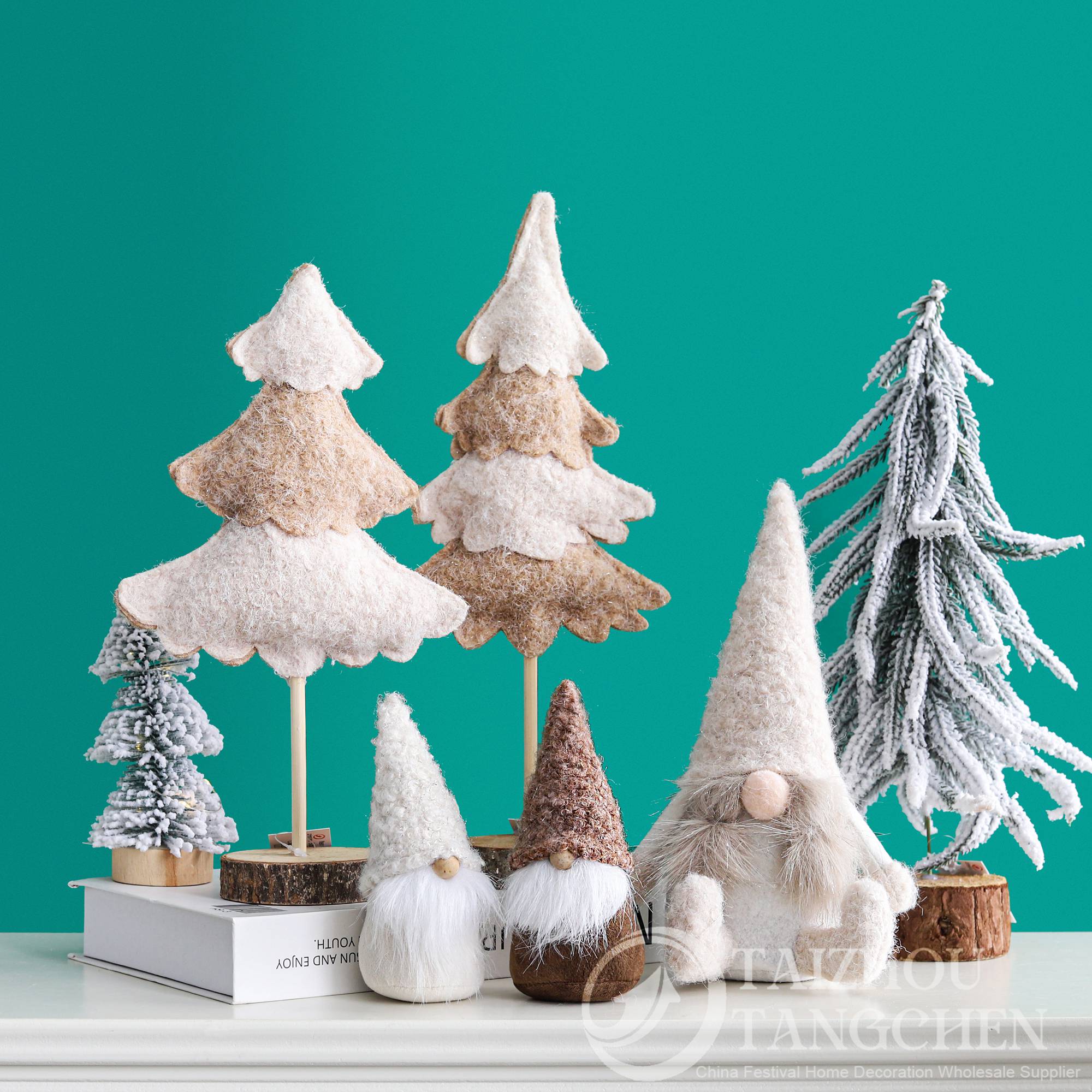 Weiche Filz-Mini-Gnome ohne Gesicht, neutrale beige-braune Winter-Tisch- und Regaldekoration für Zuhause, Weihnachtsfeiern 2