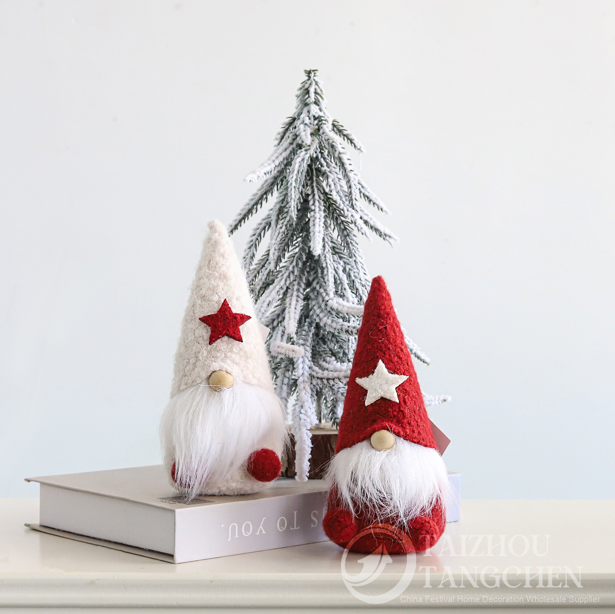 Red White Christmas Table Decor Set Resin Santa Figurines Plush Gnomes  Winter Holiday Desktop Shelf Decor Christmas Gift 4
