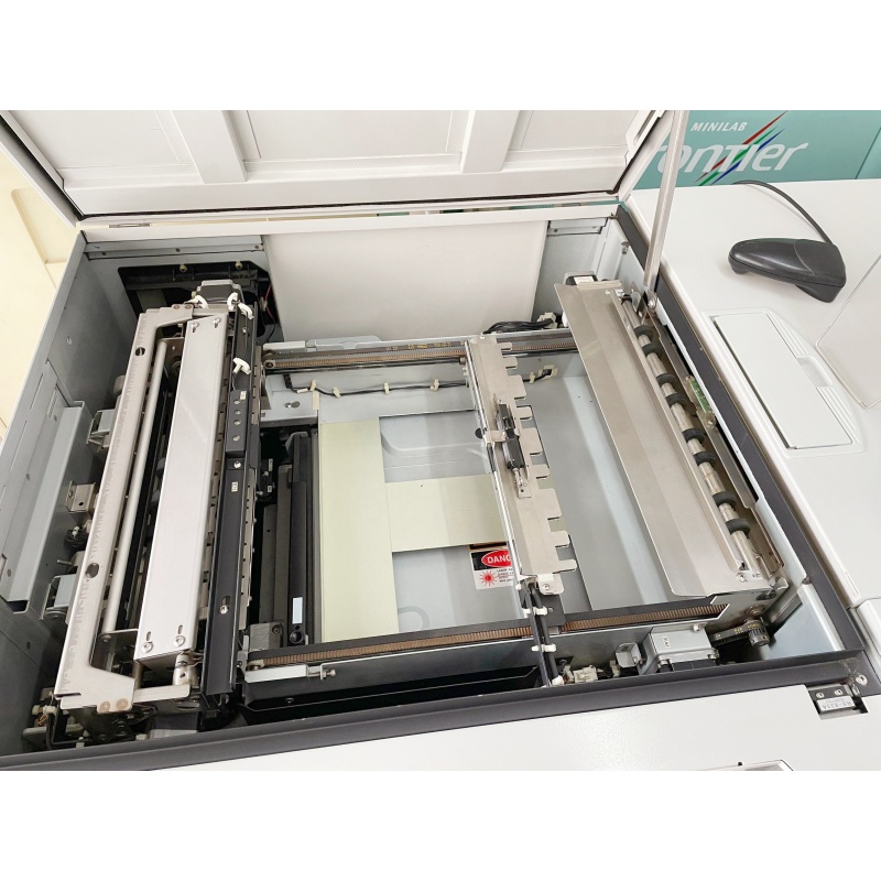 Noritsu QSS3800 Digital Minilab Machine, Silver Halide Laser Photo Printer 300DPI Max 305×914mm For Commercial Photo Lab 2