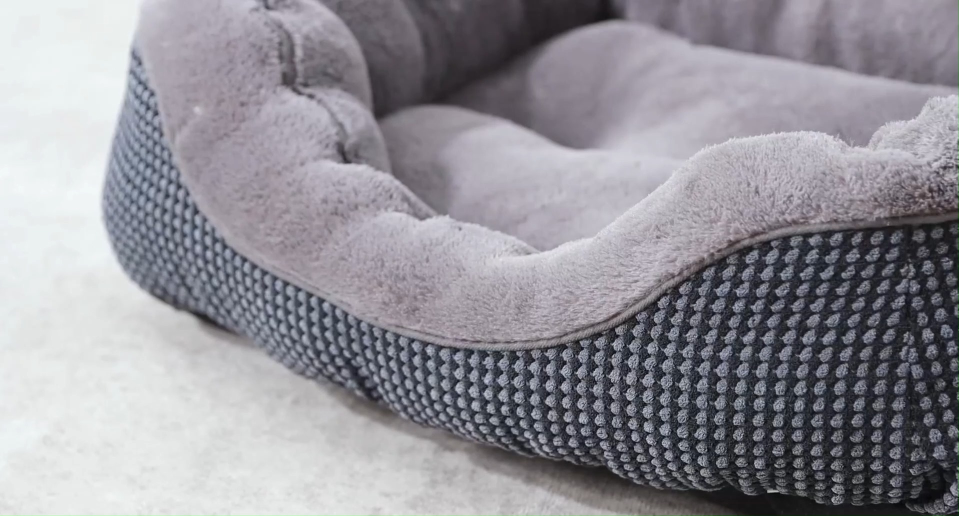 ROADREIGN High-Fence Sofa Pet Bed for Dogs & Cats — Rose-Swirl Plush Bolster Nest with Cozy Suede Shell & Thick PP-Cotton Fill, Head-Supporting High Walls, Non-Slip Machine-Washable 1