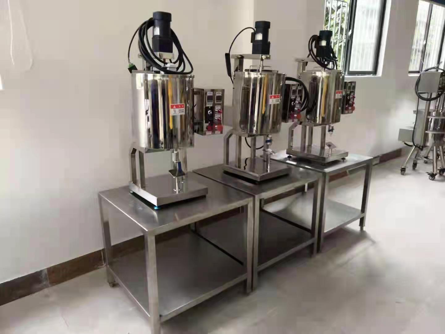Commercial Lipstick Melting Machine | Stainless Steel Wax Melter for Lipstick & Lip Balm 3