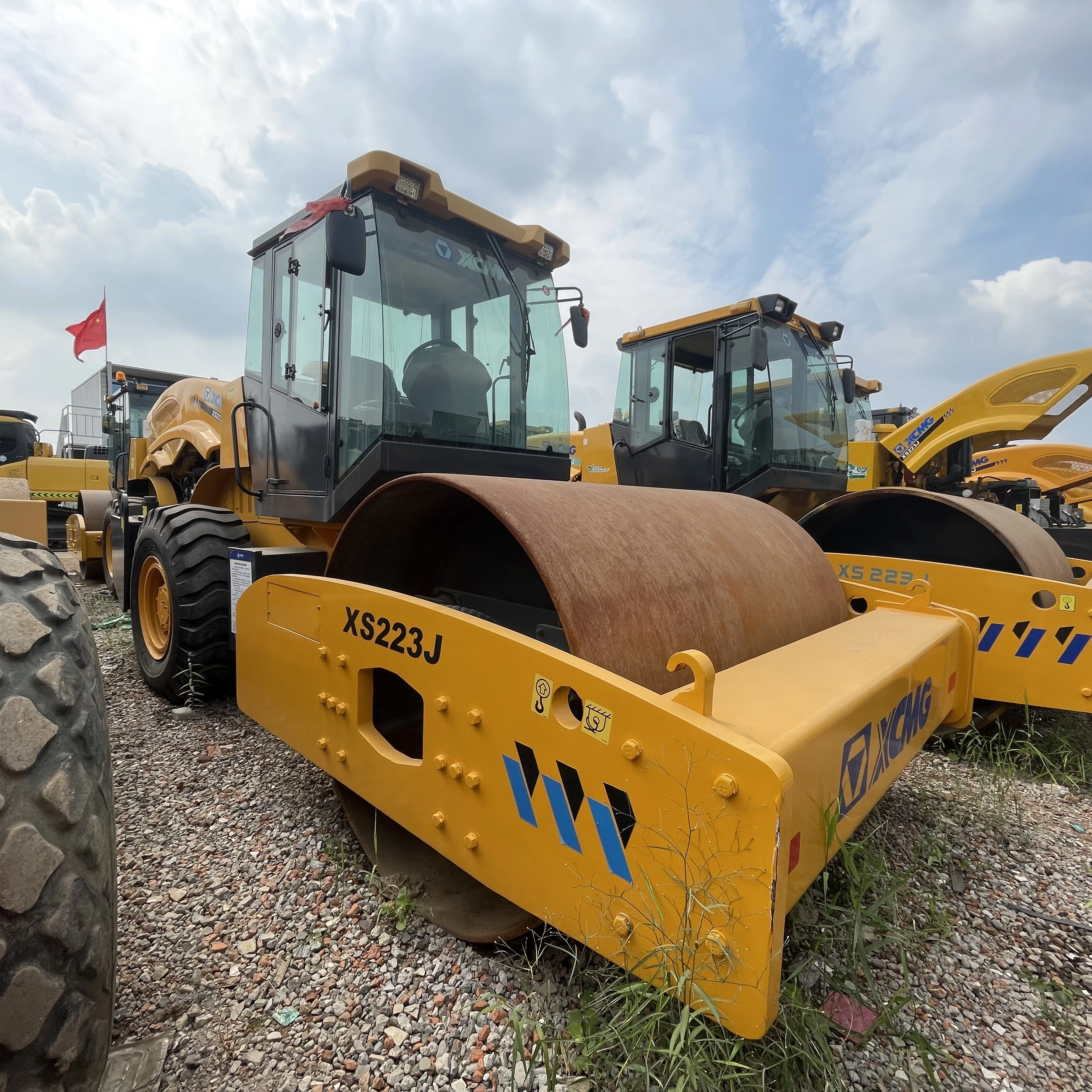 Second Hand XCMG XS223J Vibratory Compaction Roller | 22ton Road Construction Machinery 1
