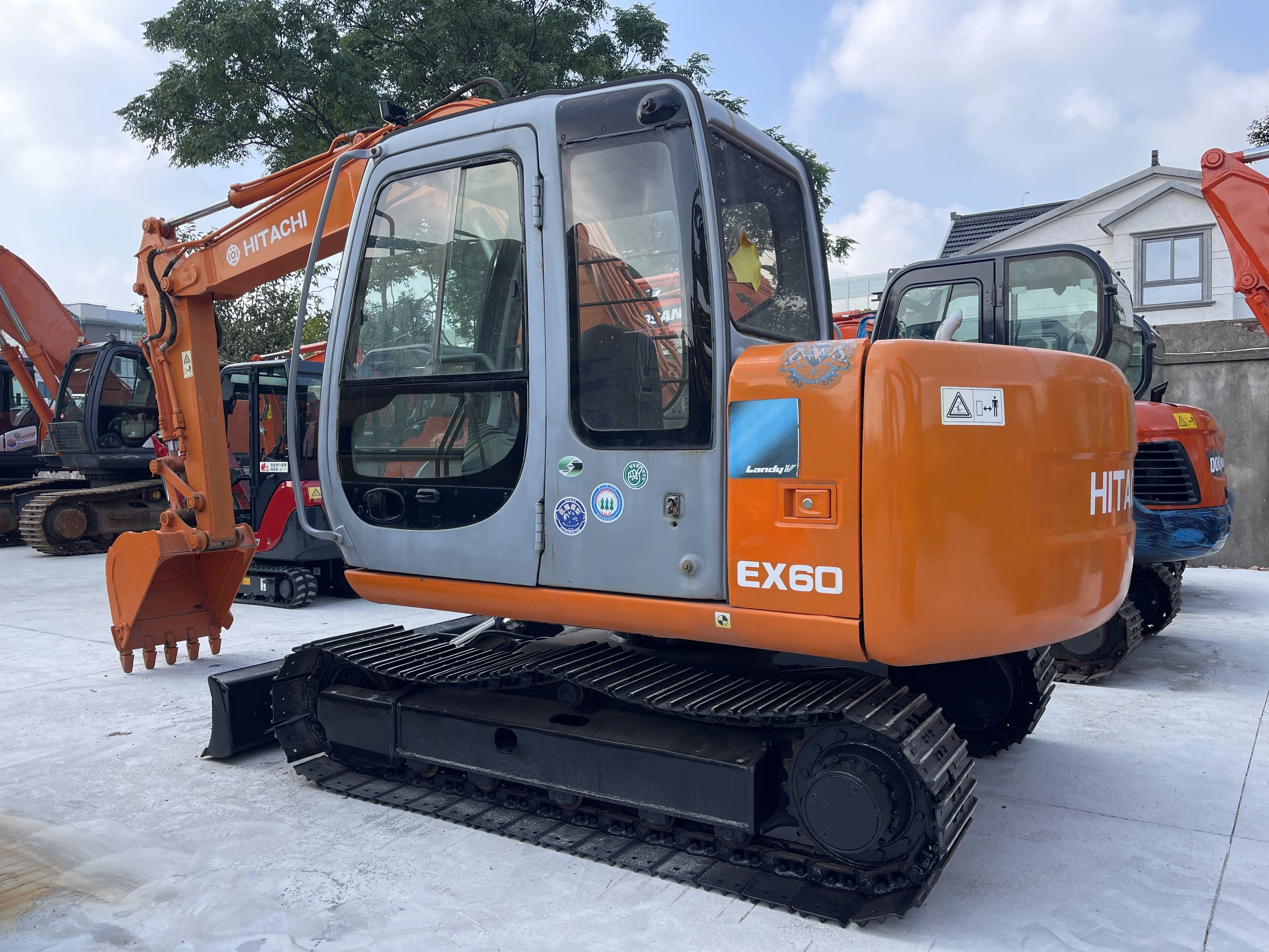 Pelle Hitachi EX60 6 tonnes d'occasion à vendre 1
