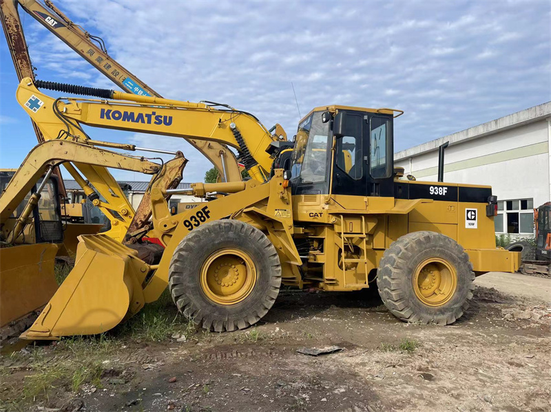 Used CAT 938F Wheel Loader 3.8 Ton with 2.5m3 Bucket for Construction 3