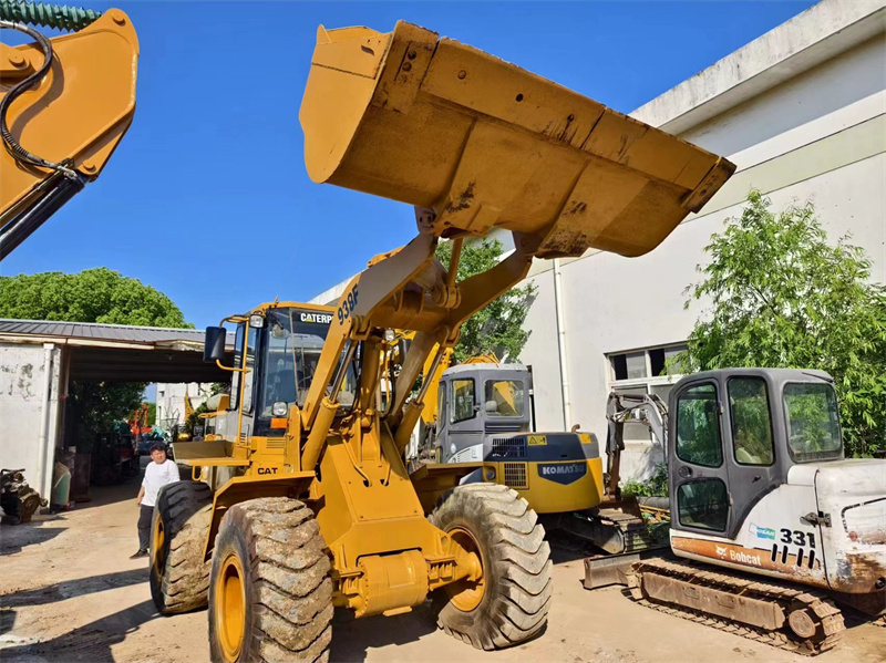 Used CAT 938F Wheel Loader 3.8 Ton with 2.5m3 Bucket for Construction 2