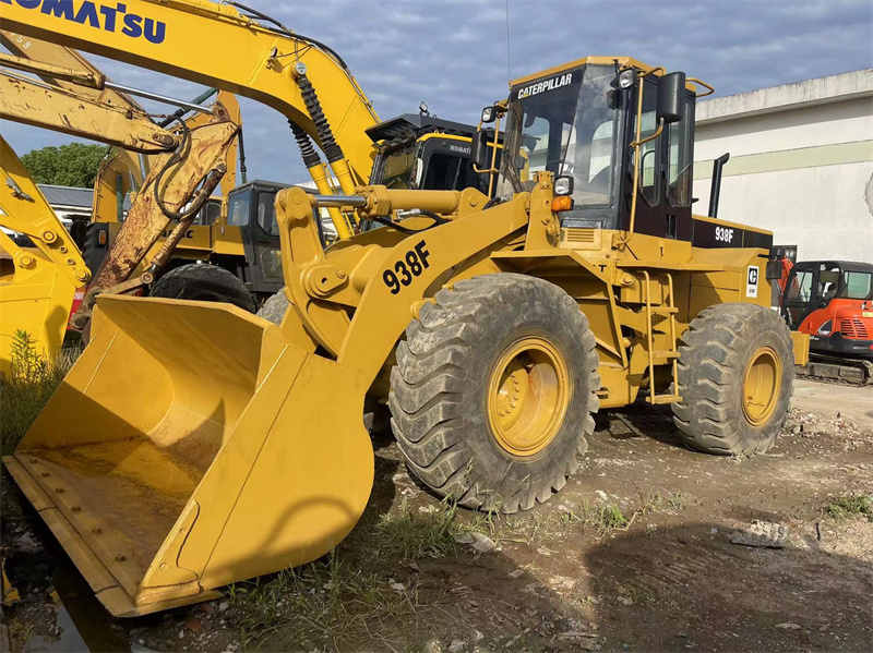 Used CAT 938F Wheel Loader 3.8 Ton with 2.5m3 Bucket for Construction 4