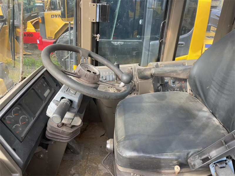 Used CAT 938F Wheel Loader 3.8 Ton with 2.5m3 Bucket for Construction 11
