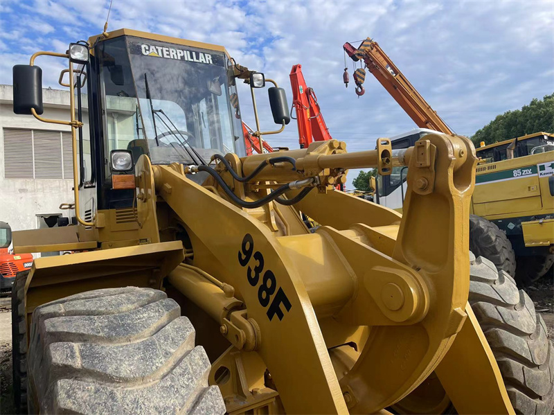 Used CAT 938F Wheel Loader 3.8 Ton with 2.5m3 Bucket for Construction 6