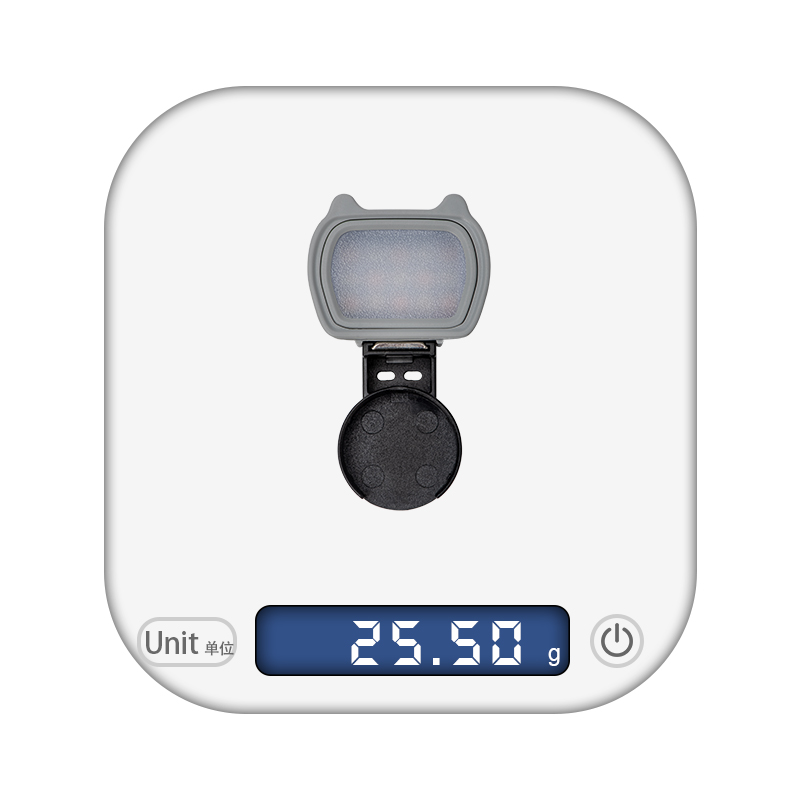 Pocket 4 fill light used for indoor vlog recording