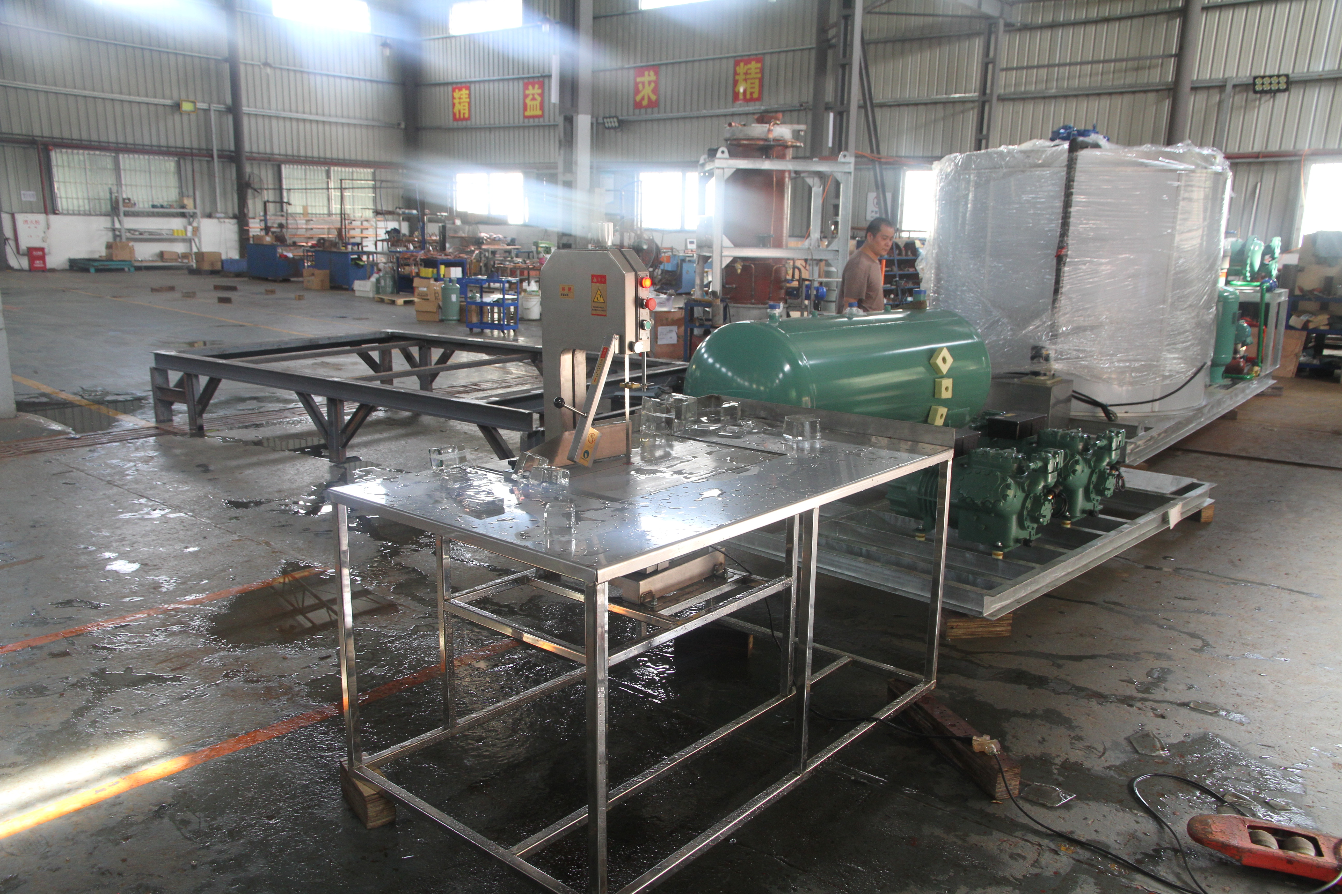 Koller CM10 Ice Cutting Machine | Clear Ice Cube Cutting