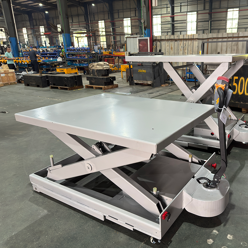 Heavy-Duty BTT50 Electric Table Truck for Industrial Material Handling 1