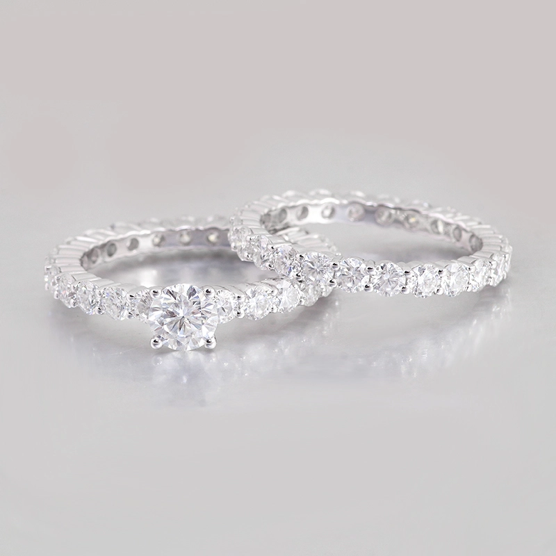 Hermoso conjunto de anillos de novia de boda moissanite de 18 km de oro blanco Ronda H & A CUT MOISSANITE Diamond Eternity Band Band 1