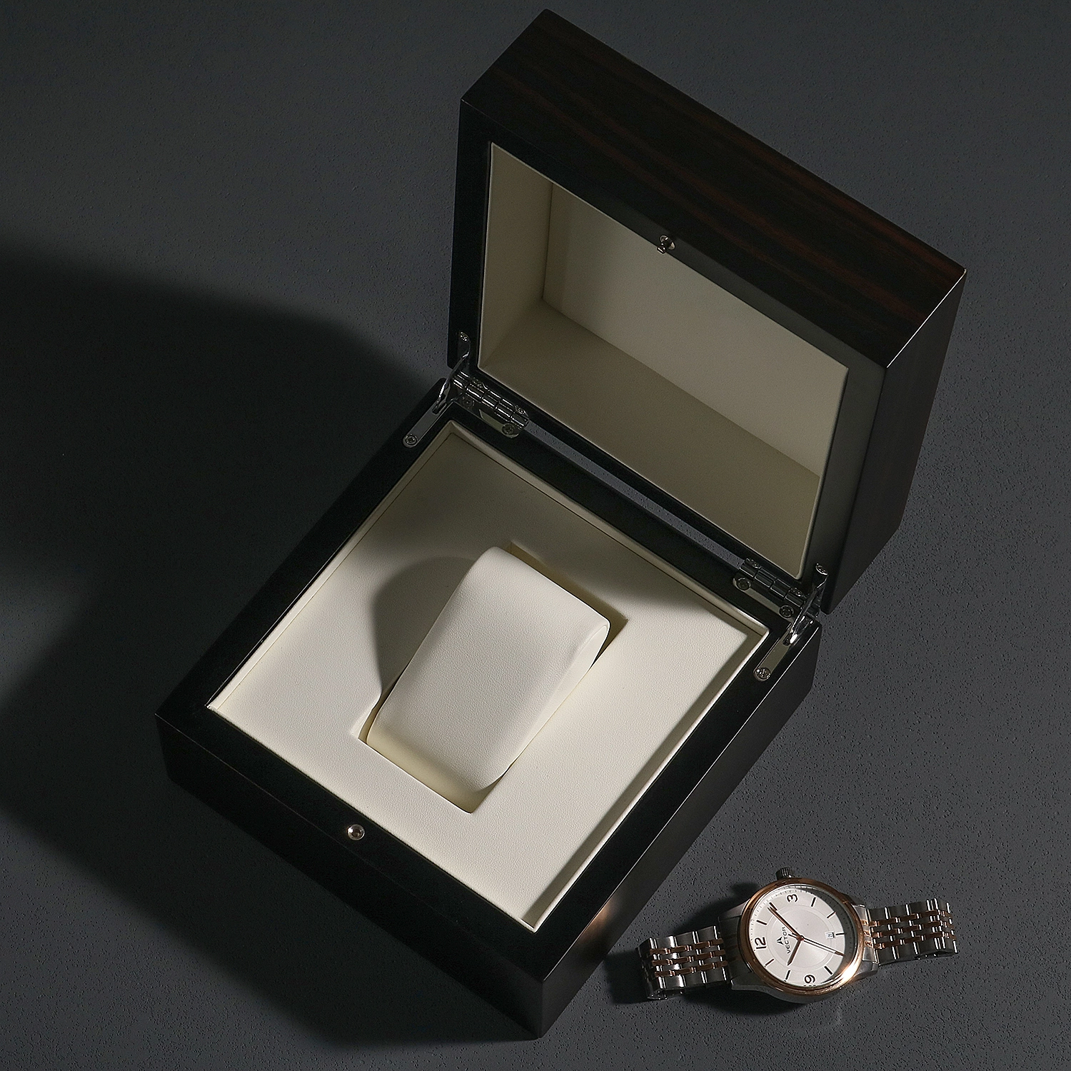 Black Walnut Matte Lacquer Men's Wooden Single Watch Box 1