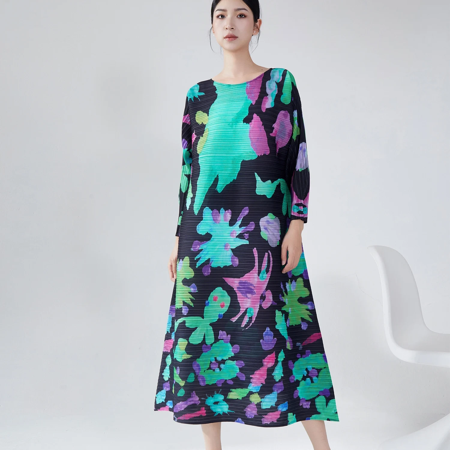 Pleats Clothing Manufacturer 2024 Women's Casual Long Skirt Pleated Dress Miyake Design Elastic Stretch Shirt Dress For Spring Printed Pleated Craft Dress Supplier 1
