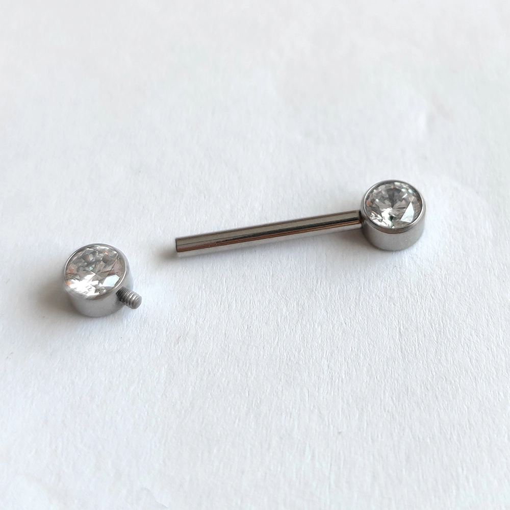 Piercing para pezón con rosca interna de titanio ASTM F136 de Eternal Metal. 1
