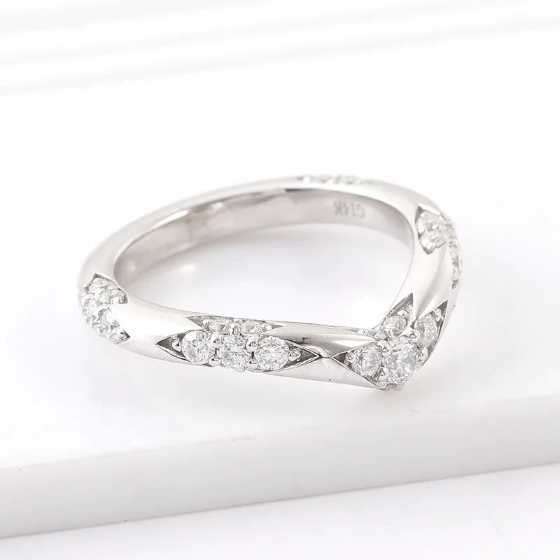 V Forme Lacier Band 14k Gold Royal Curve Ring Shevron Band de mariage incurvé Dainty V Band CHINE CHEVRON DÉLICATE 1