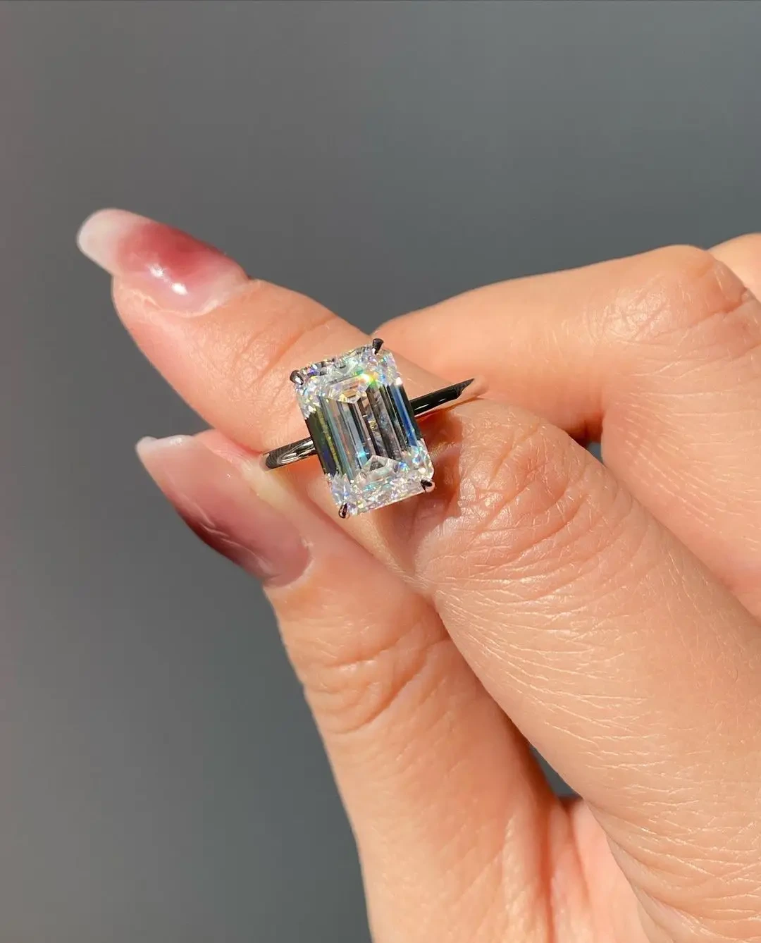 Engagement Wedding Party Emerald Cut 2ct Def VVS 14K 18K LAB LABLE GRAMNAGE DIAMAND RING CERTIFIÉ LAB LAB ANNAUX DE DIAMOND GRAND 1