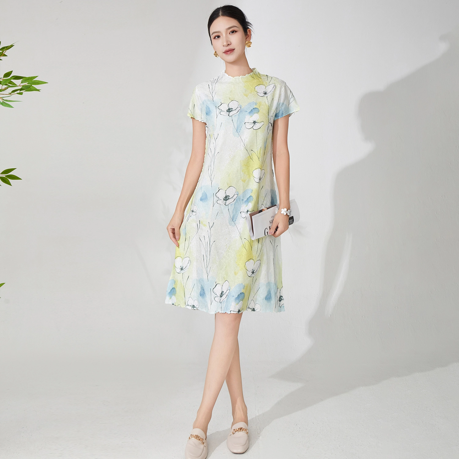 Wholesale Miyake Pleated Dress – Women’s Designer Free Size Short Sleeve Dress for Summer 1