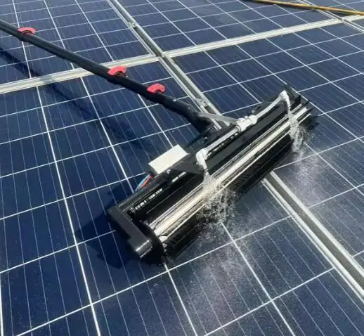 Cepillo de limpieza de rodillos para paneles solares con mango telescópico de mano CB032 1