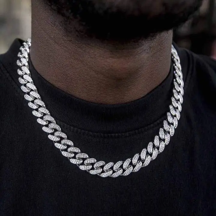 Miami Cabras Cubas Cadena de hielo blanco Out Diamond Cuban Link Collar en 925 Cadena cubana de Moissanite de plata esterlina 1
