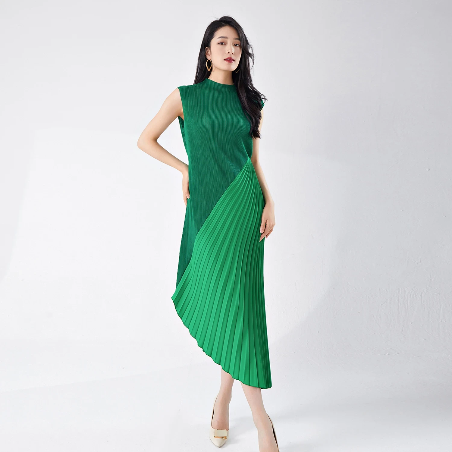 Plis Clothing Robe mi-longue d'été de haute qualité pour femmes, extensible, sans manches, plissée, avec col haut, décoration imprimée, tissage de tissu, livraison mondiale rapide 1