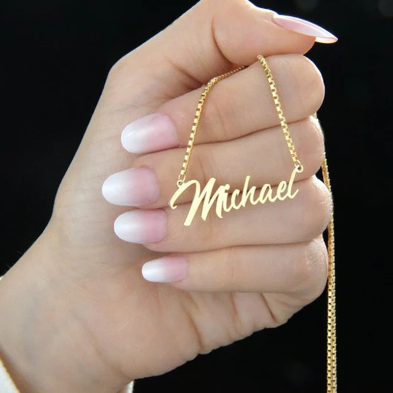 Collier de chaîne de chaîne de charme initial de charme initial personnalisé en or 14k Gift pour elle 1