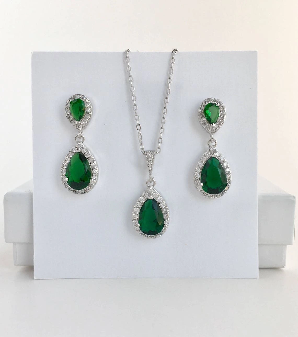 European Wholesale Lab Grown Emerald Jewelry 14k Gold Jewelrt Set Emerald Jewelry Sets 1