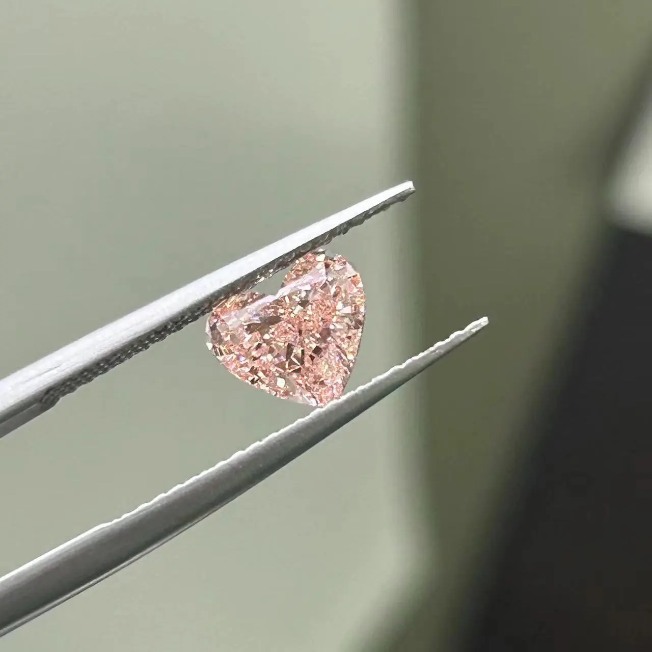 IGI Certified VVS 1-5ct Pink Heart Cut CVD Lab Grown Loose Diamonds 1